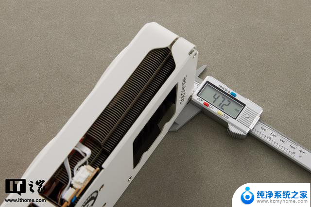 COLORFIRE GeForce RTX 5060橘影橙显卡评测：DLSS 4启动器效果强劲
